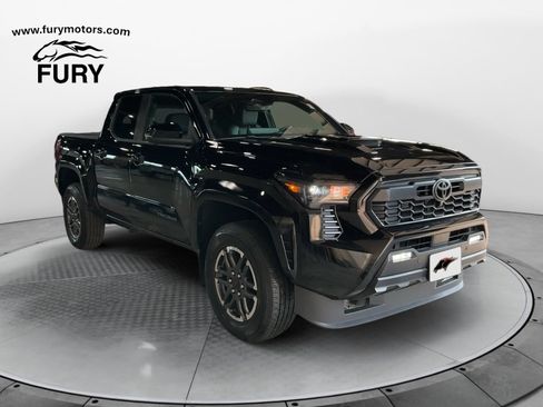 Used 2024 Toyota Tacoma TRD Sport w/ TRD Sport Premium Package AWD/4WD image 1