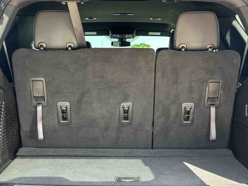 Used 2022 Chevrolet Tahoe LT RWD image 21