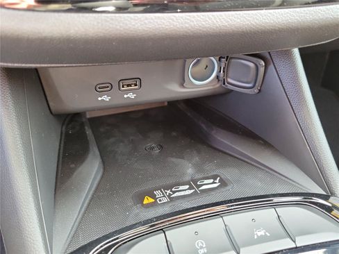 New 2026 Buick Envista Sport Touring w/ Convenience I Package FWD image 25