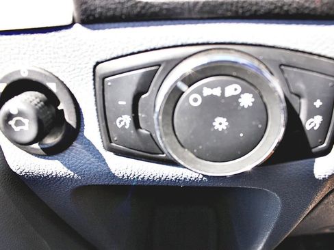 Used 2019 Ford Transit 350 XLT image 21