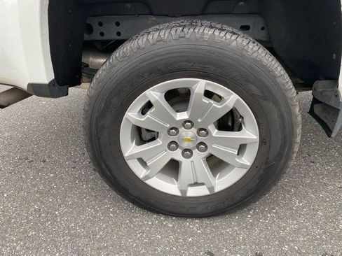 Used 2022 Chevrolet Colorado LT w/ Fleet Safety Package image 29