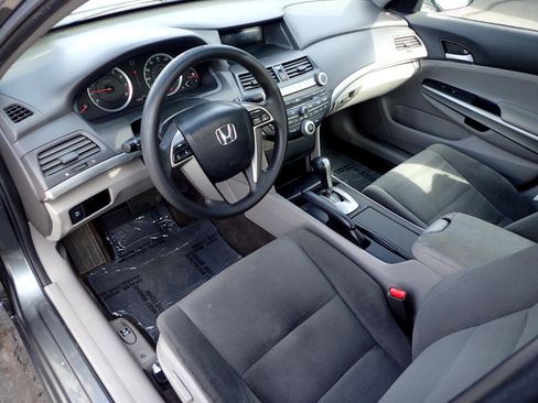 Used 2010 Honda Accord EX image 9
