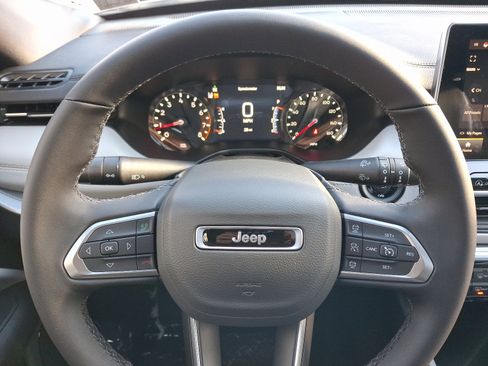 New 2025 Jeep Compass Limited w/ Sun & Sound Group image 12