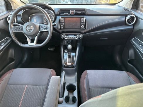 Used 2020 Nissan Versa SR image 10
