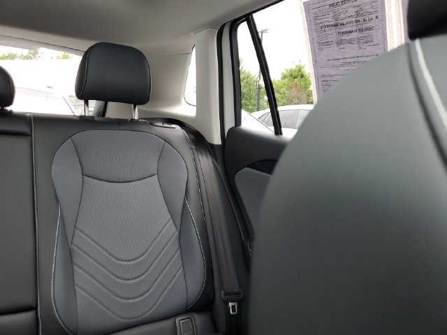 Certified 2026 Volkswagen Tiguan SE FWD image 12