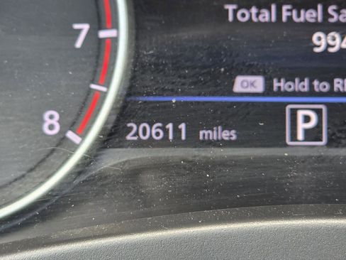 Used 2025 Nissan Sentra SR image 27