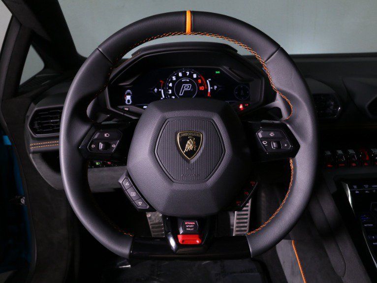Used 2024 Lamborghini Huracan Sterrato AWD/4WD image 16