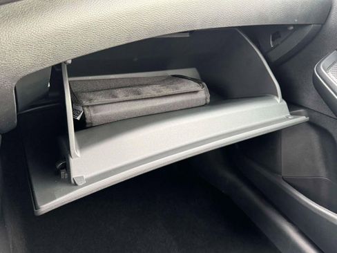 Certified 2025 Nissan Sentra SV image 32