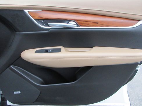 Used 2019 Cadillac XT5 Platinum image 26