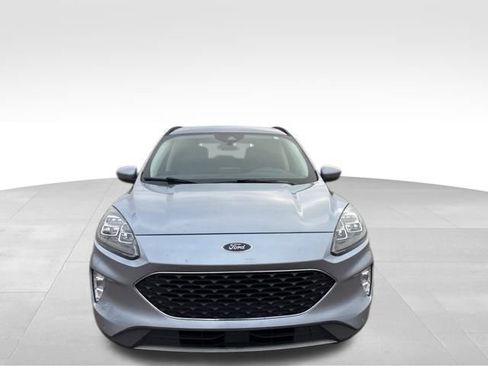Used 2022 Ford Escape Titanium image 6