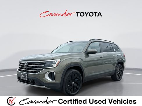 Used 2026 Volkswagen Atlas SE FWD image 1