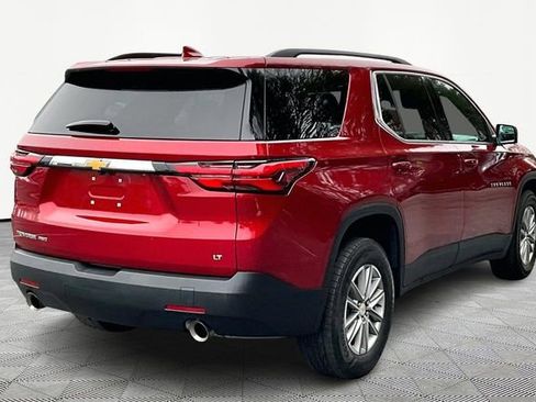Used 2023 Chevrolet Traverse LT image 5