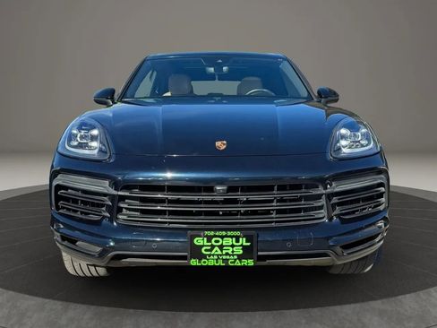 Used 2021 Porsche Cayenne image 3