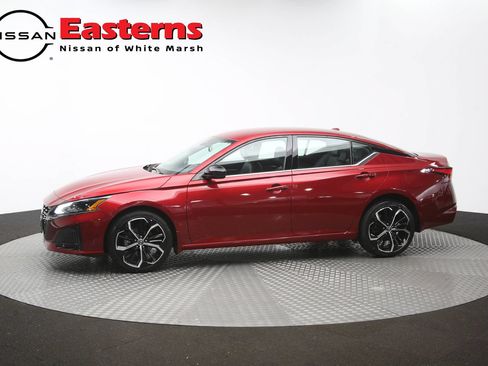Used 2023 Nissan Altima 2.5 SR AWD/4WD image 57