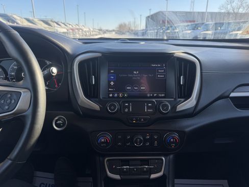 Used 2023 GMC Terrain Denali w/ Denali Premium Package image 10