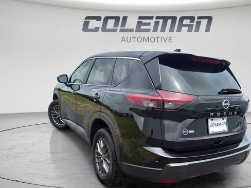 Used 2024 Nissan Rogue S FWD image 4
