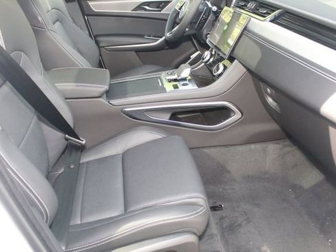 New 2026 Jaguar F-PACE R-Dynamic S image 3