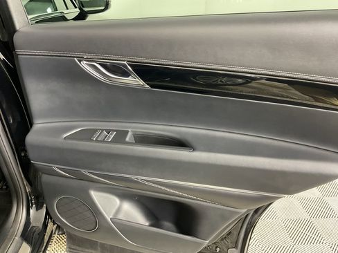 Used 2025 Genesis GV80 2.5T Standard AWD/4WD image 19