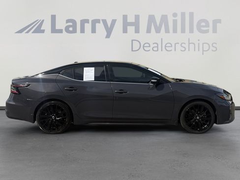 Used 2021 Nissan Maxima Platinum w/ 40th Anniversary Package image 6