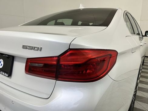 Used 2019 BMW 530i xDrive w/ Premium Package image 23
