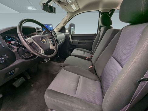 Used 2012 Chevrolet Silverado 2500 LT w/ Interior Plus Package image 3