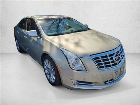 Used 2015 Cadillac XTS Luxury w/ Driver Awareness Package AWD/4WD image 18