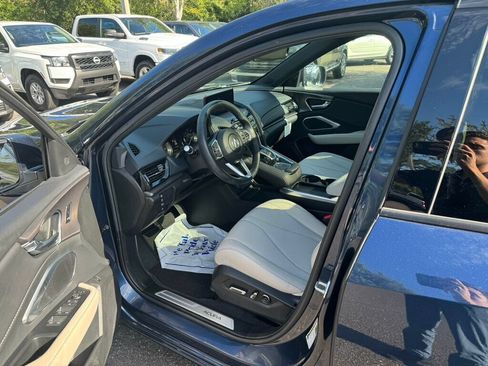 Used 2025 Acura RDX SH-AWD image 3