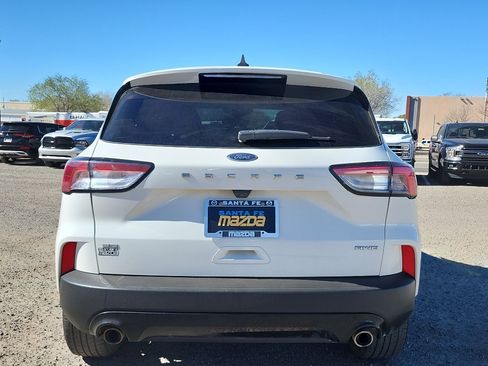 Used 2021 Ford Escape SE w/ SE Sport Appearance Package image 7