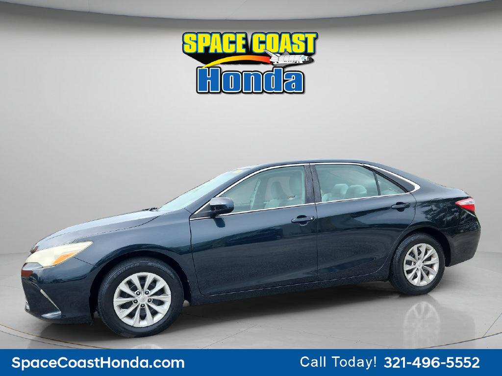 Used 2015 Toyota Camry LE FWD image 9