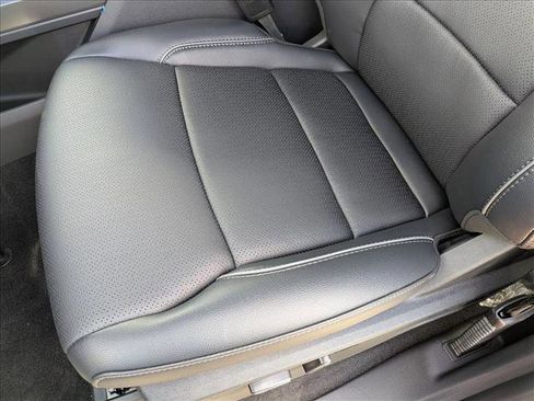 New 2025 Ford F150 Lariat w/ Equipment Group 502A High image 4