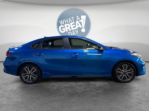 Certified 2022 Kia Forte GT-Line w/ GT-Line Premium Package FWD image 2
