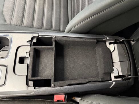Used 2019 Ford Fusion SE FWD image 56