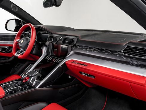 Used 2019 Lamborghini Urus image 39