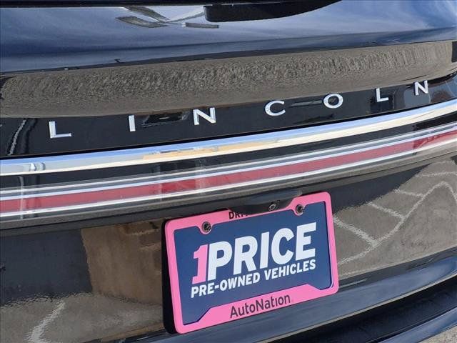 Used 2023 Lincoln Nautilus AWD w/ Premium Package image 13