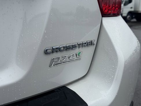 Used 2017 Subaru Crosstrek 2.0i Limited image 32