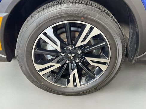 Used 2025 Mitsubishi Eclipse Cross Black Edition image 14