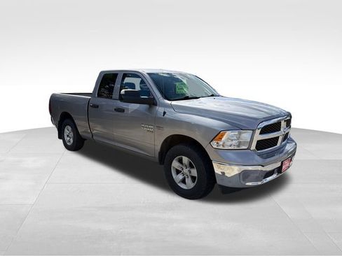 Used 2022 RAM 1500 Classic SLT w/ Trailer Tow Group AWD/4WD image 1