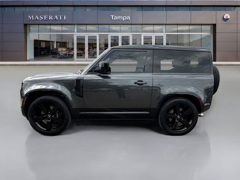 Used 2023 Land Rover Defender 90 V8 AWD/4WD image 6