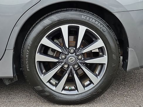 Used 2017 Nissan Altima 2.5 SV FWD image 36