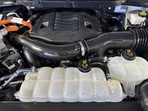 Used 2023 Ford F150 XL image 32