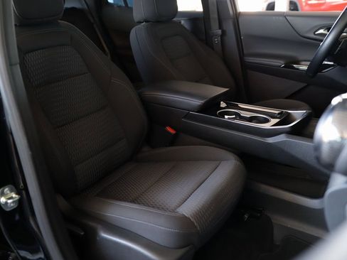 Used 2025 Chevrolet Equinox LT image 28