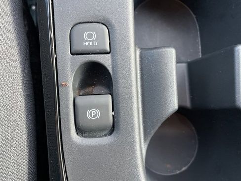 Used 2025 Toyota Corolla SE image 45