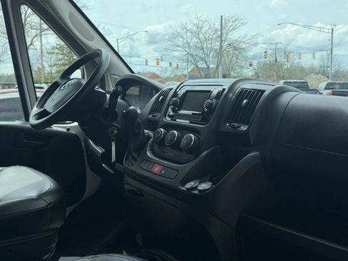 Used 2019 RAM ProMaster 1500 w/ Interior Convenience Group image 10