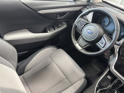 Certified 2025 Subaru Outback Premium w/ Popular Package #1A image 9