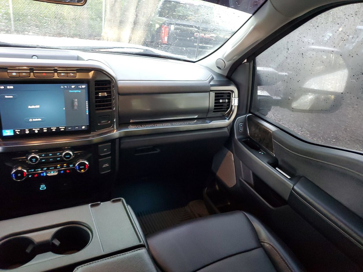 Used 2024 Ford F250 Lariat w/ Sport Appearance Package AWD/4WD image 15