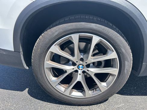 Used 2026 BMW X5 sDrive40i w/ Climate Comfort Package image 7