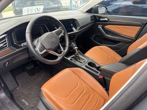 Used 2024 Volkswagen Jetta SEL FWD image 6