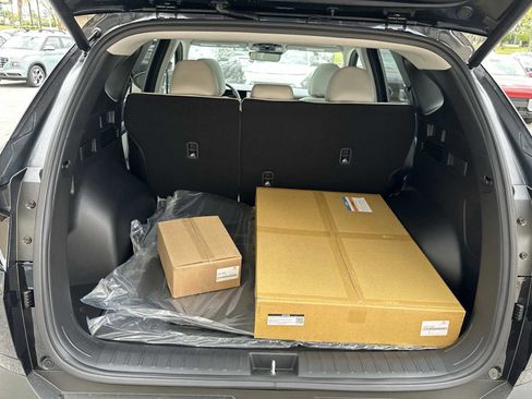 New 2026 Hyundai Tucson Limited w/ Tow & Go Package FWD image 24