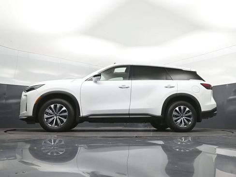 Certified 2026 INFINITI QX60 Pure w/ Cargo Package FWD image 40