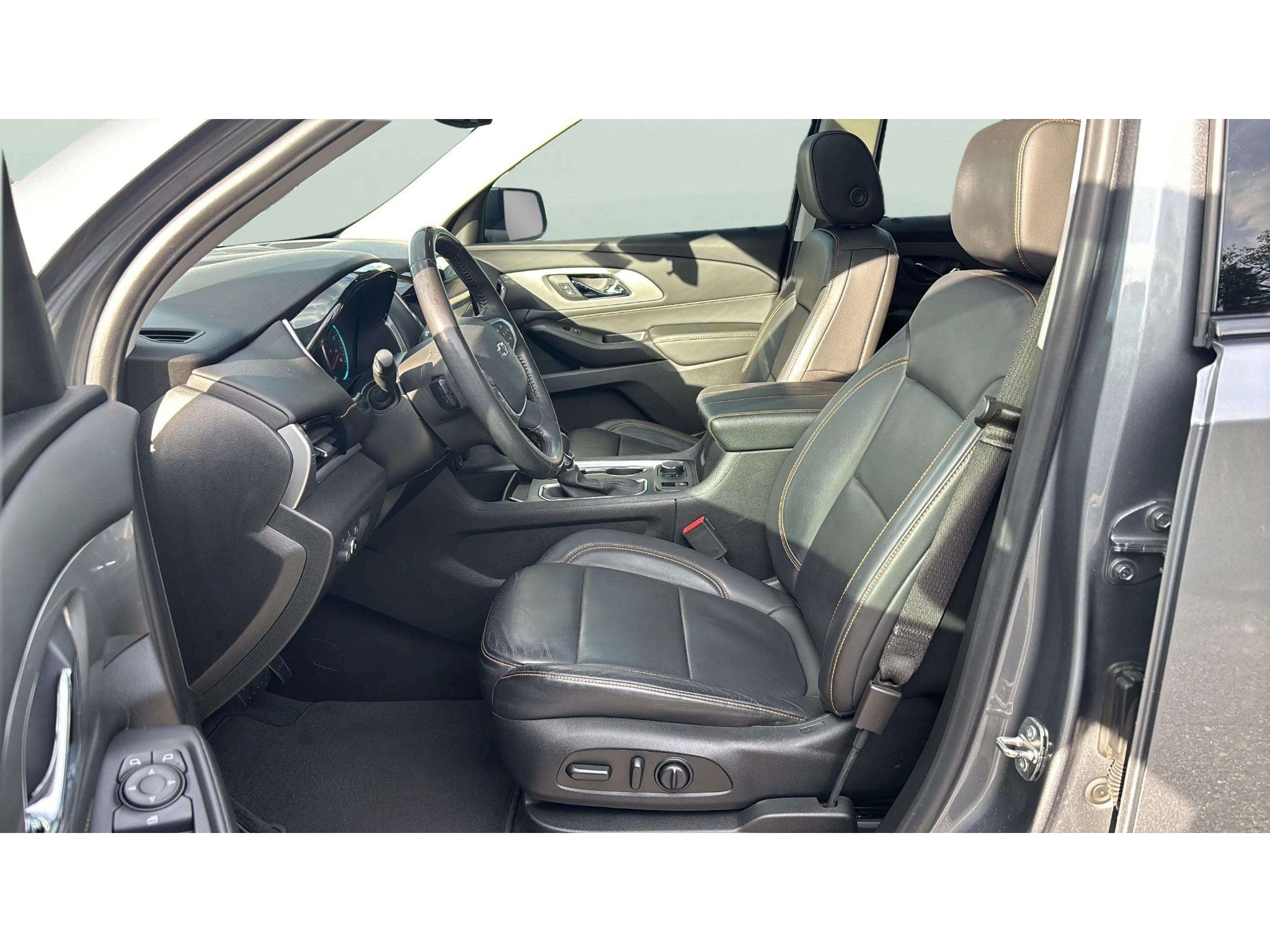 Used 2021 Chevrolet Traverse RS AWD/4WD image 13